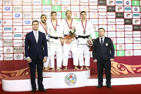 Böyük Dəbilqə turnirində ilk günün qalibləri müəyyənləşib