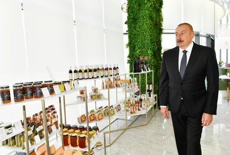 İlham Əliyev Sumqayıtda regional “ASAN xidmət” mərkəzinin açılışında iştirak edib