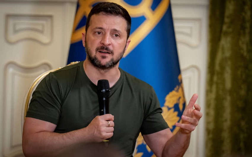 Zelenski: ABŞ Ukraynaya yardımı dayandırmayıb