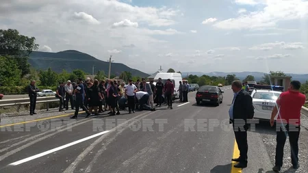 Oğuzda iki avtomobil toqquşub, sürücülərdən biri ölüb