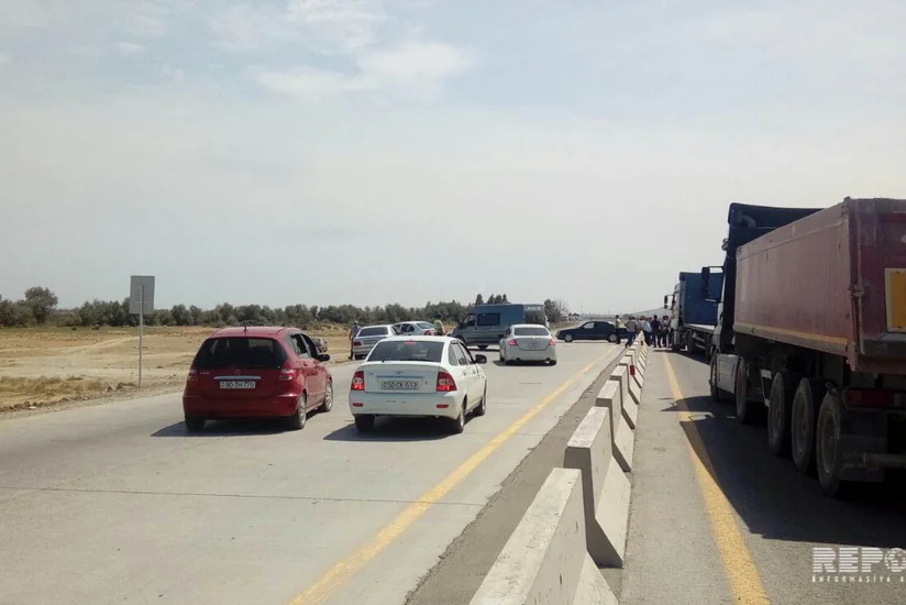 Silah-sursat anbarında partlayışla əlaqədar bağlanan Bakı-Quba yolu açılıb - FOTO