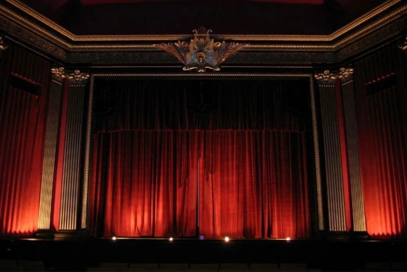 İrəvan Dövlət Azərbaycan Dram Teatrı üçün iki milyon ayrılıb