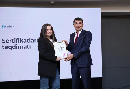 Elnur Əliyev: “Rəqəmsal biliklərin artırılması iqtisadiyyatın sürətli inkişafına şərait yaradır”