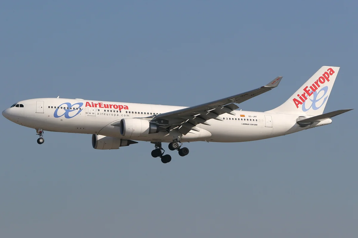 “Air Europa” pilotların tətili səbəbindən 114 reysi ləğv edib