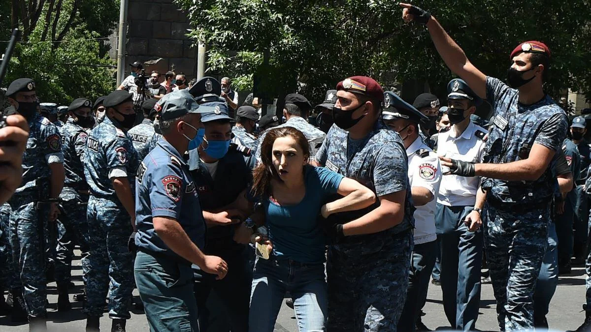 В Ереване прошла акция протеста с требованием отставки правительства