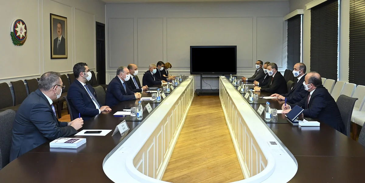 Təhsil naziri Türkiyə nümayəndə heyəti ilə görüşüb