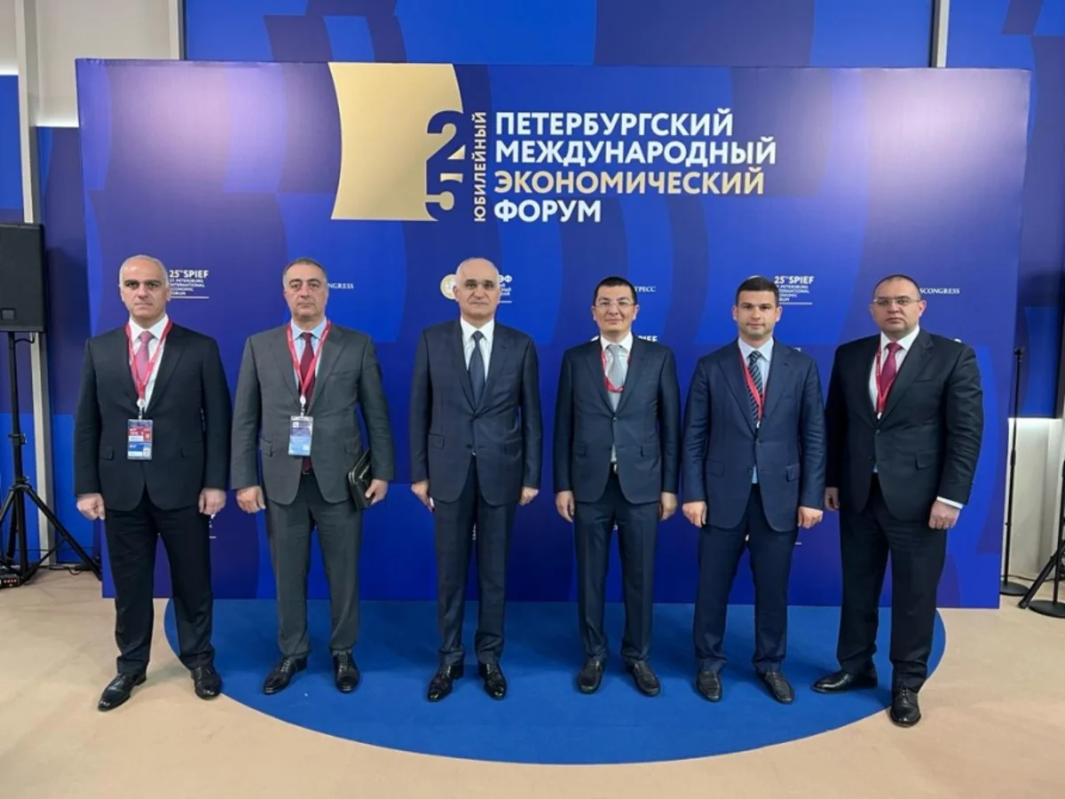 Şahin Mustafayev 25-ci Sankt-Peterburq Beynəlxalq İqtisadi Forumunda iştirak edib