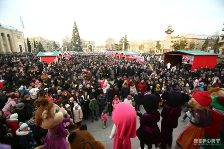 Gəncədə Dünya Azərbaycanlılarının Həmrəylik Günü və Yeni il qeyd olunub