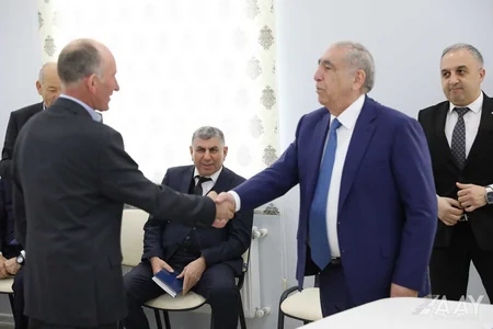 Saleh Məmmədov Naftalan, Goranboy və Xocalı sakinlərini qəbul edib