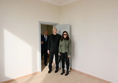 İlham Əliyev və birinci xanım Ağdamın Sarıcalı kəndinin ilk mərhələsinin açılışında iştirak edib - YENİLƏNİB-3