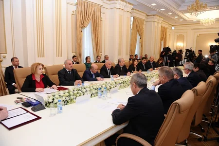 ​MSK parlament seçkilərinin yekunlarına dair protokolu Konstitusiya Məhkəməsinə təqdim edib - FOTO
