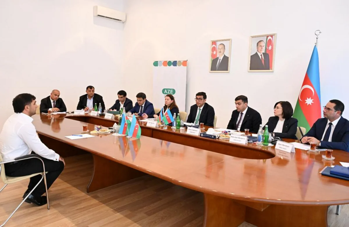 Gənclər və idman naziri Şabranda vətəndaşları qəbul edib