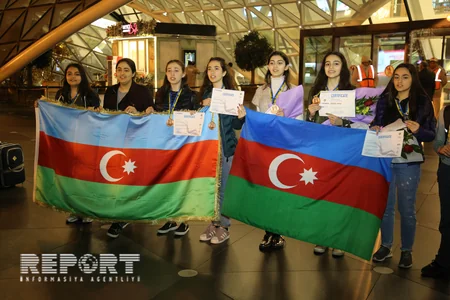 Azərbaycan məktəblilərinin robotları InfoMatrix beynəlxalq müsabiqəsində qızıl medal qazanıb - FOTO - VİDEO - YENİLƏNİB