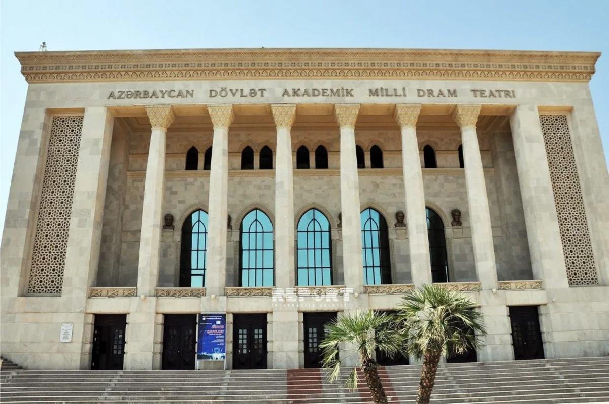 Azərbaycan Dövlət Akademik Milli Dram Teatrının əməkdaşları təltif edilib - SƏRƏNCAM