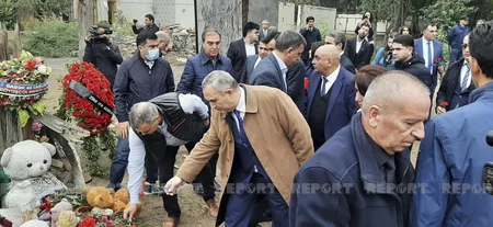 QHT nümayəndələri Gəncə terrorunda həlak olanların xatirəsini yad ediblər