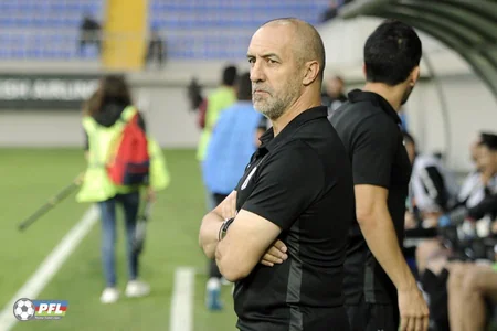 Neftçi Sumqayıtı məğlub edib, məşqçi və futbolçular arasında dava düşüb - VİDEO