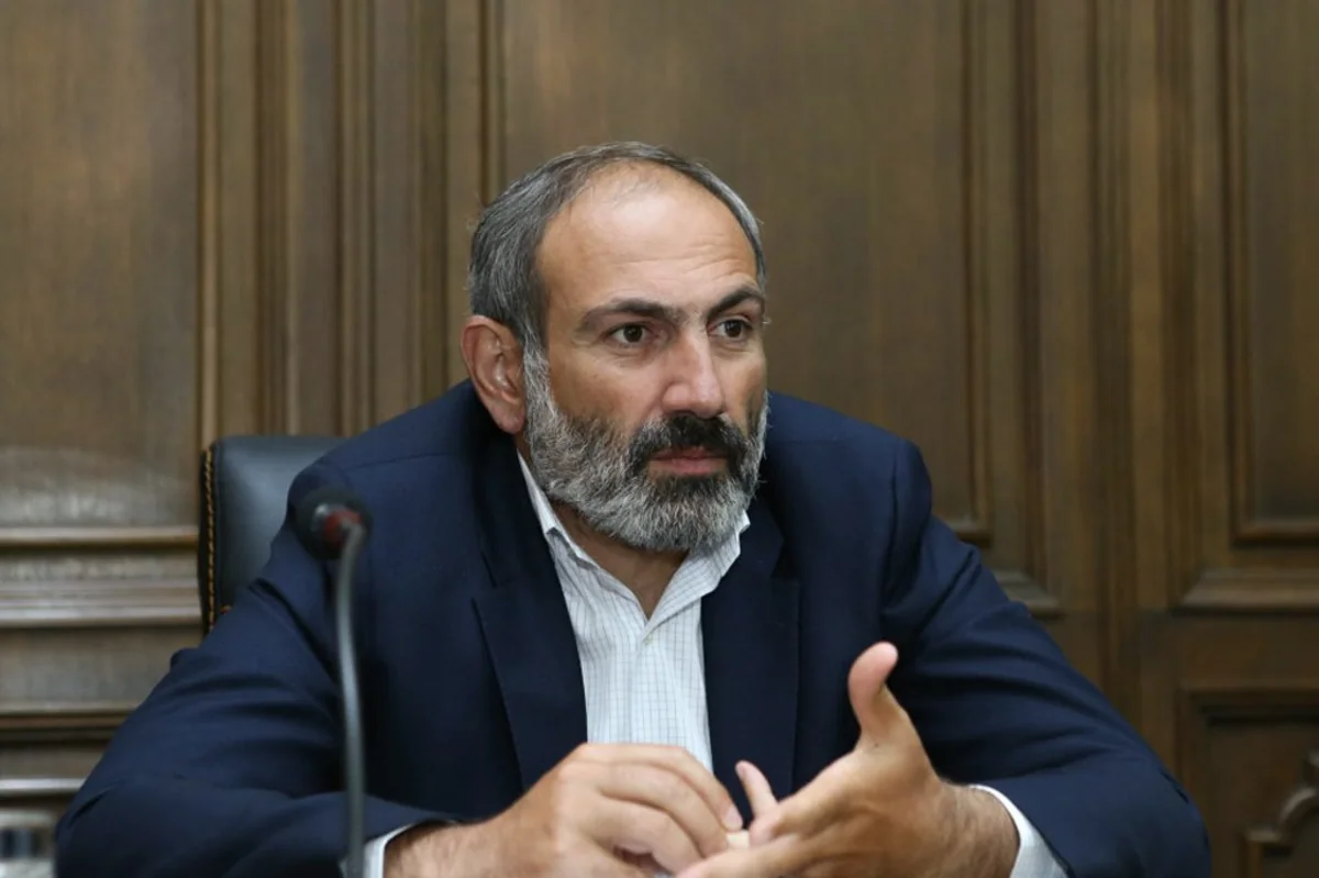 Роухани пригласил Пашиняна посетить Иран