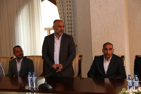 Allahşükür Paşazadə məscidlərə yeni təyin olunan din xadimləri ilə görüşüb