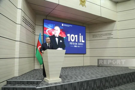 Baş Prokurorluqda Ümummilli Liderin anadan olmasının ildönümü ilə əlaqədar tədbir keçirilib