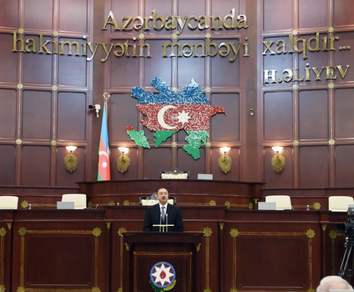 Prezident Milli Məclisin iclaslarına gələndə Dövlət himni ifa ediləcək
