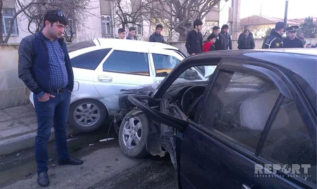 Lənkəranda yol qəzası baş verib, xəsarət alanlar var - FOTO