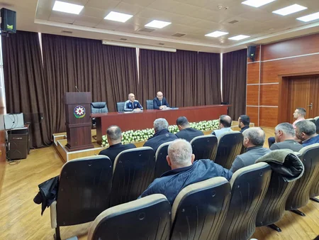 Federasiya məşqçilərlə və hakimlərlə ayrı-ayrılıqda iclas keçirib