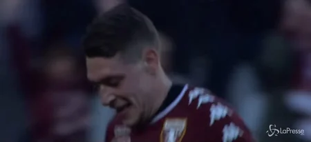 Italian player scores eight-minute hat trick - VIDEO