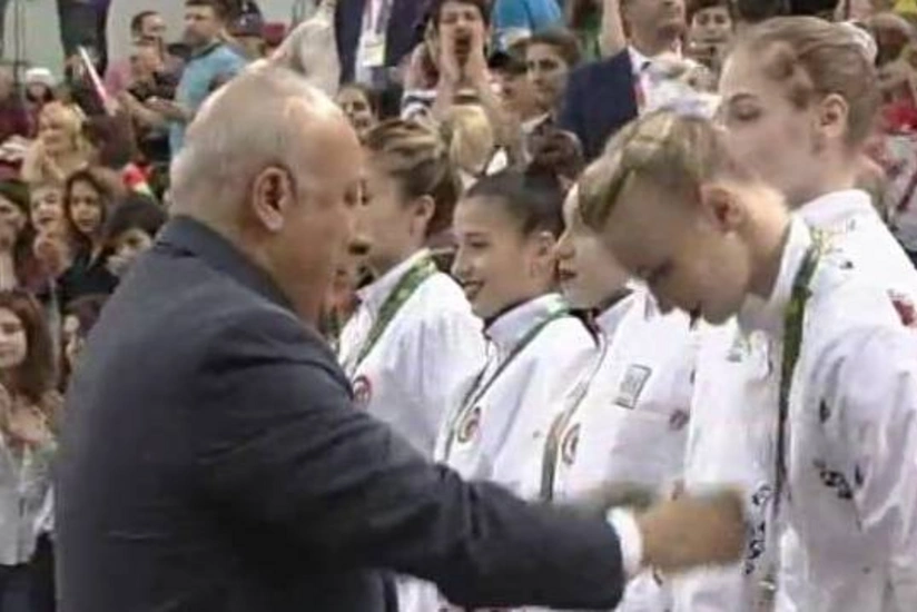 İslamiada: Azərbaycanın idman gimnastika üzrə qadınlardan ibarət komandası qızıl medal qazanıb