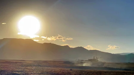 Azerbaijani Defense Minister watches exercises in commando units, gives additional instructions 