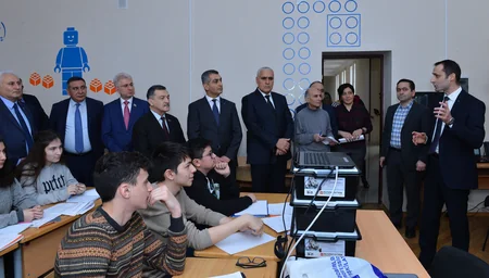 Beynəlxalq olimpiadalara hazırlıq mərkəzinə mediatur olub