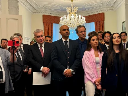 Azərbaycanın Britaniyadakı səfirliyinin yeni inzibati binasının açılışı olub