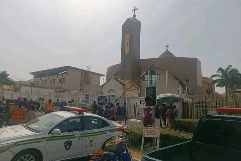 Nigeriyada ərzaq paylanması zamanı yaranan izdihamda ölənlərin sayı 50-ni keçib - YENİLƏNİB