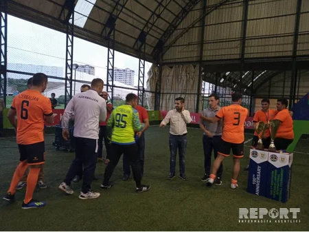 Vəkillər arasında beynəlxalq futbol turnirinin qalibi Azərbaycan 1 komandası olub - FOTO - VİDEO