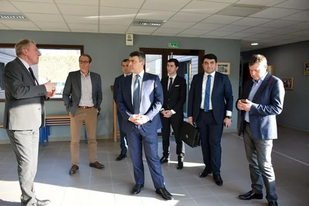 Kənd təsərrüfatı naziri Fransada işgüzar səfərdədir