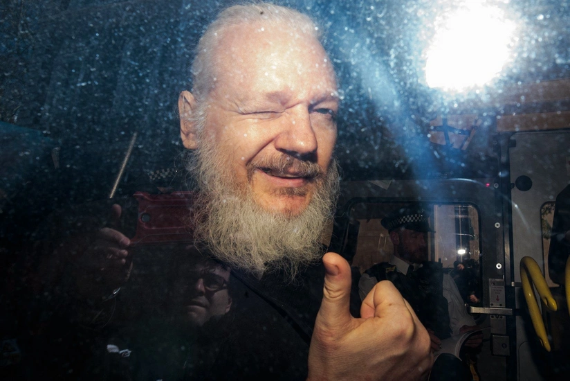 Trump offers to pardon Assange if he provides source for Democrat emails