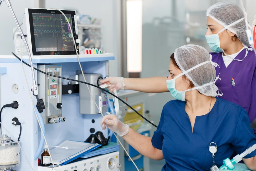 Sabirabadda avtomobil maneəyə çırpılıb, bir nəfər xəsarət alıb