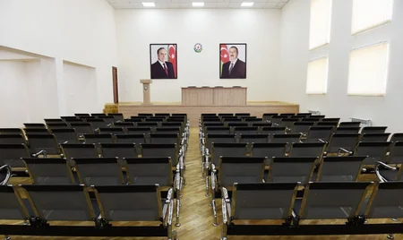 Prezident İlham Əliyev Nardarandakı 295 nömrəli tam orta məktəbdə yaradılan şəraitlə tanış olub - YENİLƏNİB