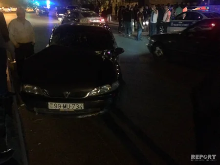 Bakıda sərnişin avtobusu qəza törədib - FOTO