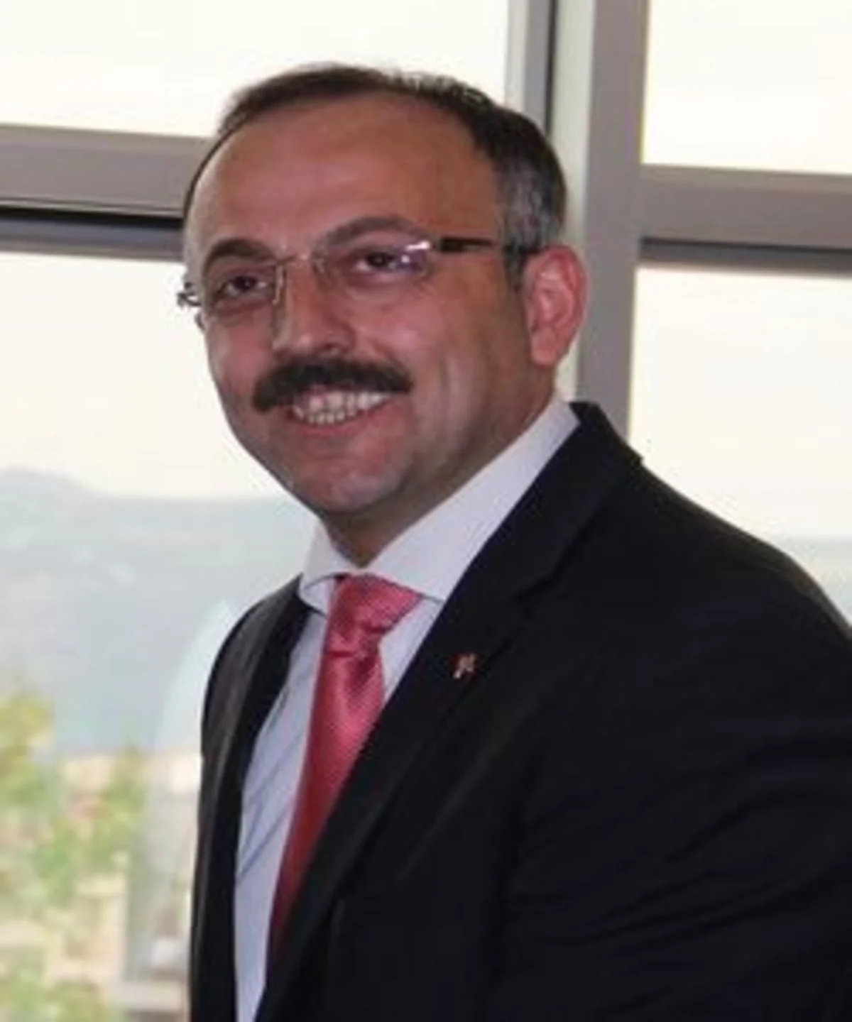 ​Türkiyədə hakim partiyadan olan bələdiyyə sədri qətlə yetirilib
