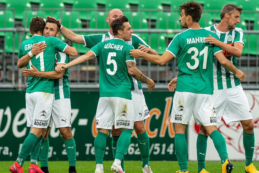 98 yaşlı klub müflis olub dağıldı