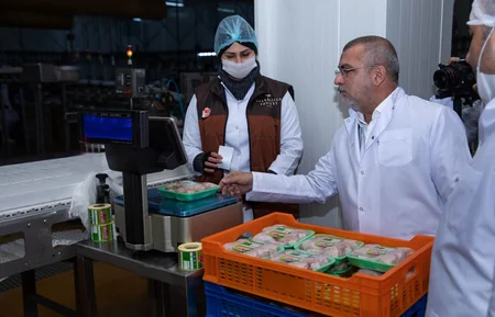 Direktor: Mərcan” toyuqları su ilə deyil, hava ilə soyudulur - REPORTAJ