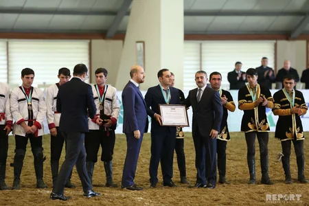 Azərbaycan Respublikası Atçılıq Federasiyası ilin yekunlarına həsr olunmuş tədbir keçirib