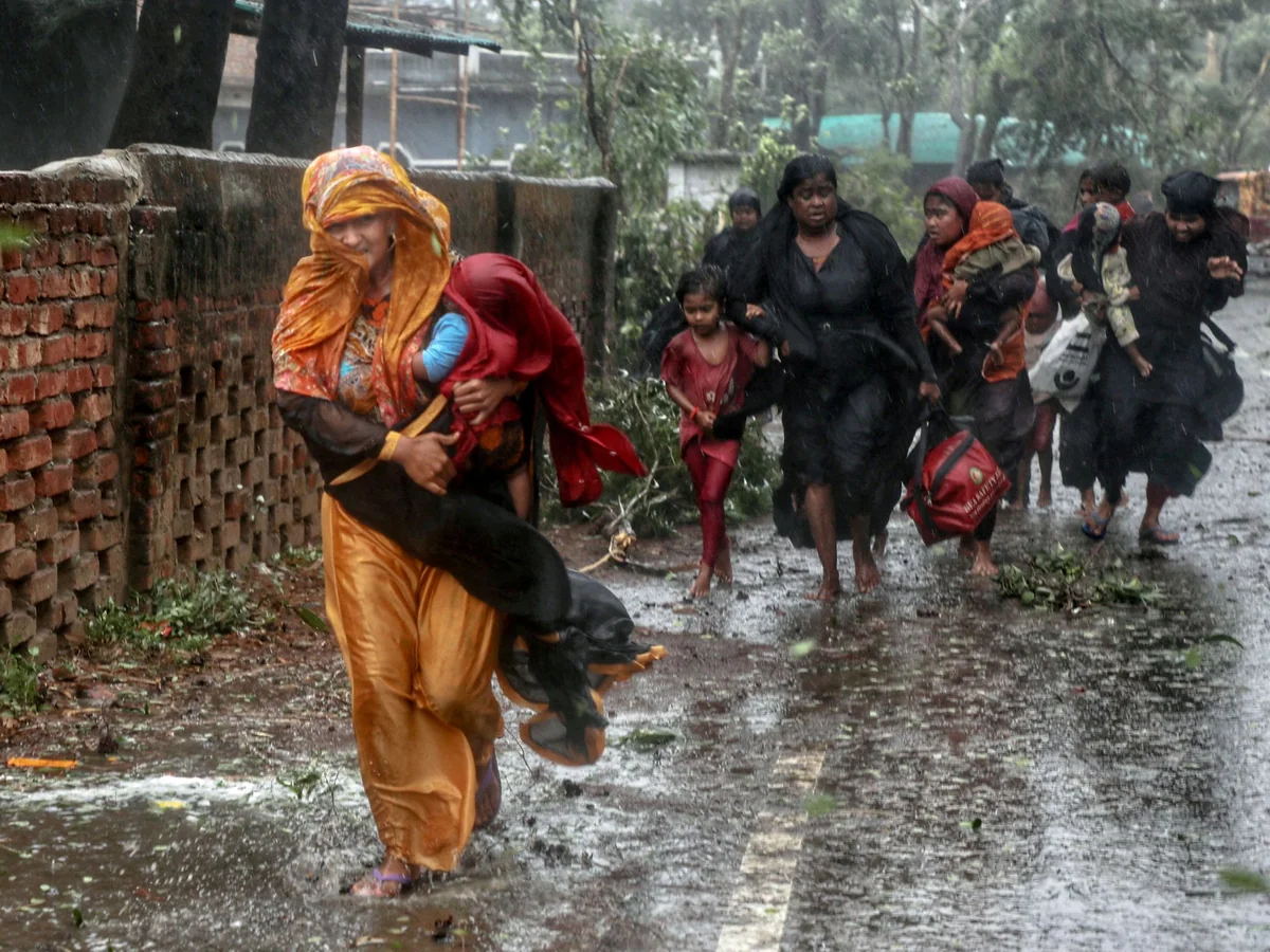 Thousands evacuated as floods hit western Myanmar