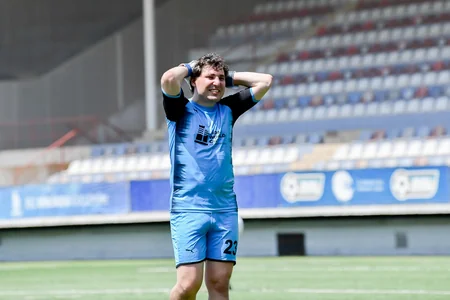Şahmatçıların futbol matçında 14 qol vurulub
