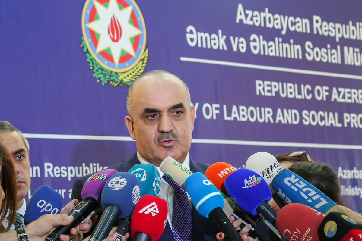 Nazir: Referendum Aktı layihəsində vətəndaşların əmək hüquqlarının təkmilləşdirilməsi ilə bağlı dəyişiklik də əksini tapıb