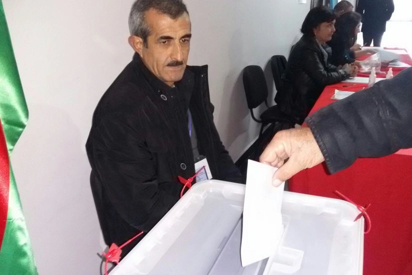 Voting being held in frontline military units - PHOTOS