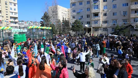 Bakının Nizami və Nəsimi rayonlarında bayram şənliyi keçirilib