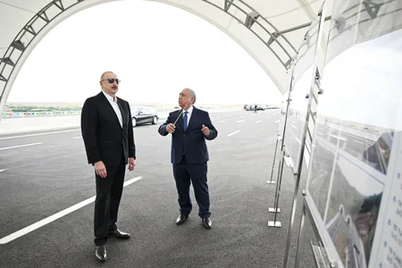 Prezident İlham Əliyev Əhmədbəyli-Füzuli-Şuşa yolunun açılışında iştirak edib