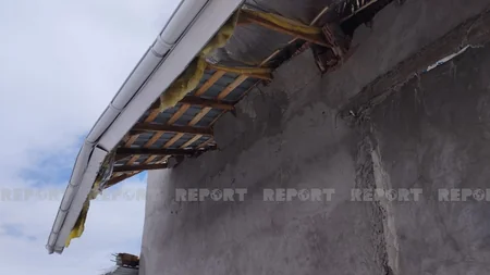 Güclü qar Şamaxıda bir ailəni evsiz qoyub