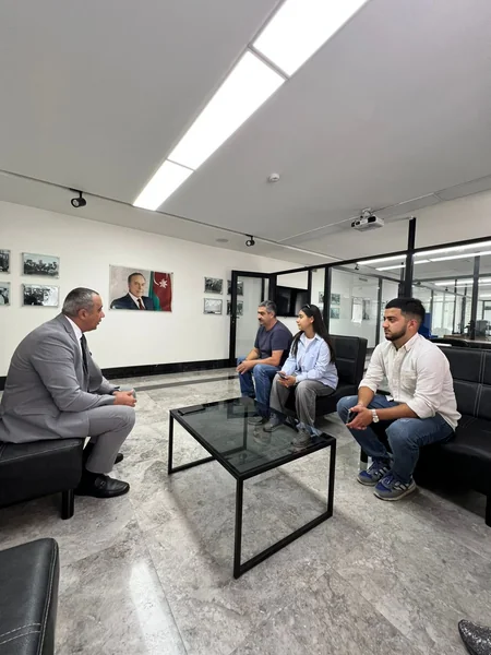Azərbaycan Kamandan Oxatma Federasiyasının kollektivi millinin üzvləri və baş məşqçisi ilə görüşüb
